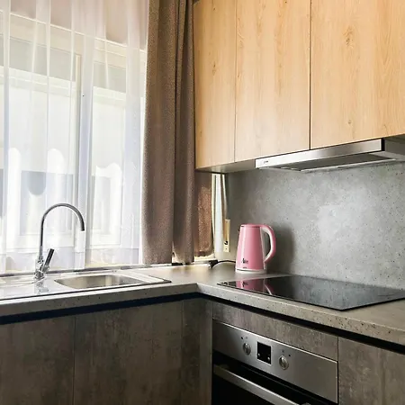 1 Bedroom 1120 ゴーレム